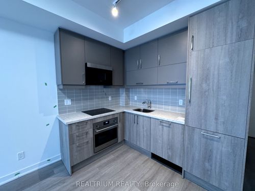 804-38 Promenade Simcoe, Markham, ON, L6G0H7 | Card Image