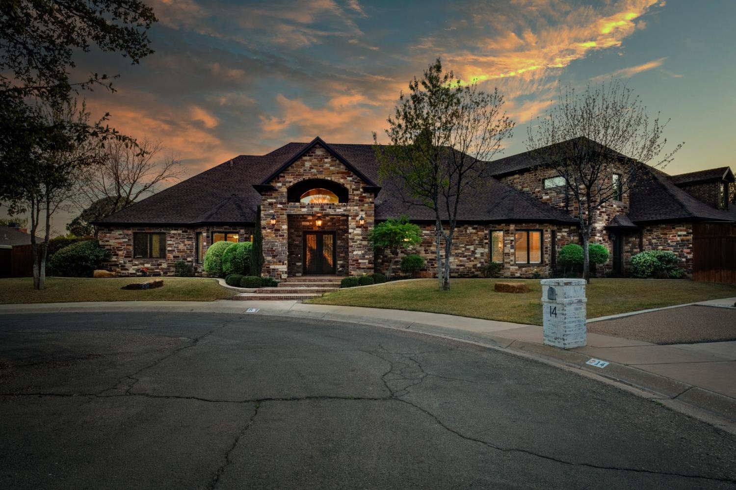 Whisperwood Cir, Lubbock, TX 79416