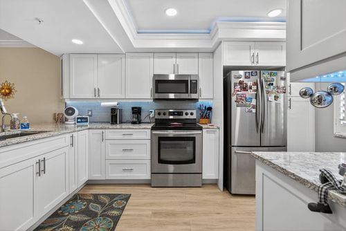 201-601 Seafarer Cir, Jupiter, FL, 33477-9000 | Card Image