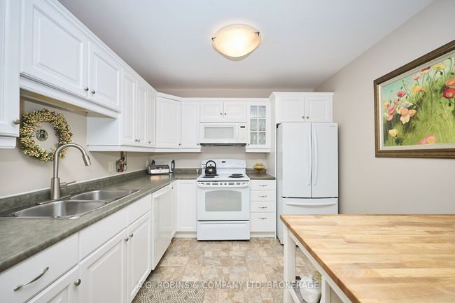 50 Portal Dr, House attached with 3 bedrooms, 2 bathrooms and 2 parking in Port Colborne ON | Image 12