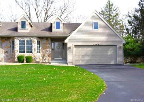 4269 Fairway Ln, Jackson, MI, 49201-7316 | Card Image