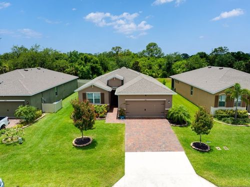 2431 Crowned Eagle Cir Sw, Vero Beach, FL, 32962-6803 | Card Image