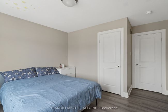 25 Queensway Dr, House other with 3 bedrooms, 4 bathrooms and 4 parking in Strathroy ON | Image 22