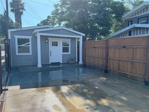 unit-2-728 Park Ln, Corona, CA, 92879-2567 | Card Image