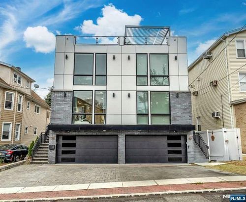 38 Hudson Ave, Edgewater, NJ, 07020-1305 | Card Image
