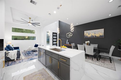 5125 Doolittle Blvd, Houston, TX, 77033-3457 | Card Image