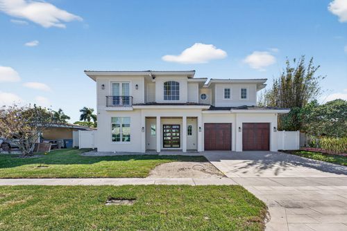 310 Se 9th Ct, Pompano Beach, FL, 33060-8822 | Card Image