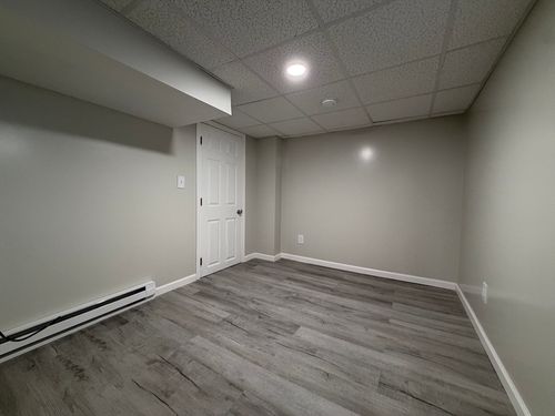 room-c-320 Wood Street, New Bedford, MA, 02745 | Card Image