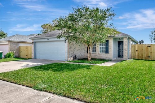 308 Clydesdale Ln, Victoria, TX, 77904-3257 | Card Image