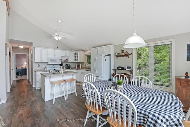 1093 Comak Cres, House other with 3 bedrooms, 2 bathrooms and 4 parking in Algonquin Highlands ON | Image 16