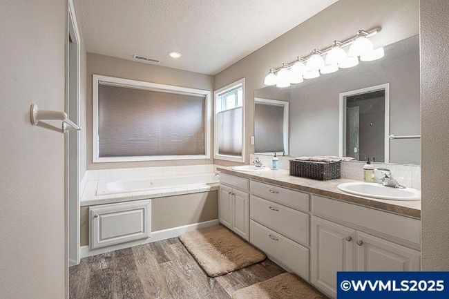 715 Shadowwood Loop Rd, House other with 4 bedrooms, 3 bathrooms and null parking in Keizer OR | Image 27