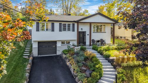 45 Rue Du Grand-Coteau, Sainte Julie, QC, J3E2X1 | Card Image