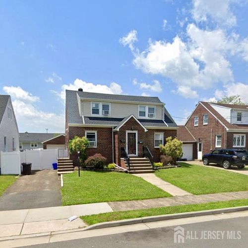 41 Elmwood Ave, Carteret, NJ, 07008-2137 | Card Image