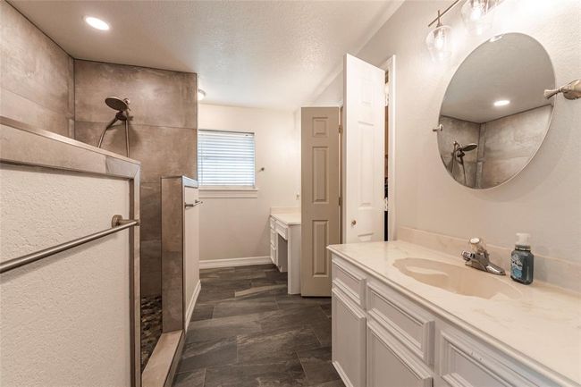 15631 Fir Rd, House other with 3 bedrooms, 2 bathrooms and 6 parking in Santa Fe TX | Image 17