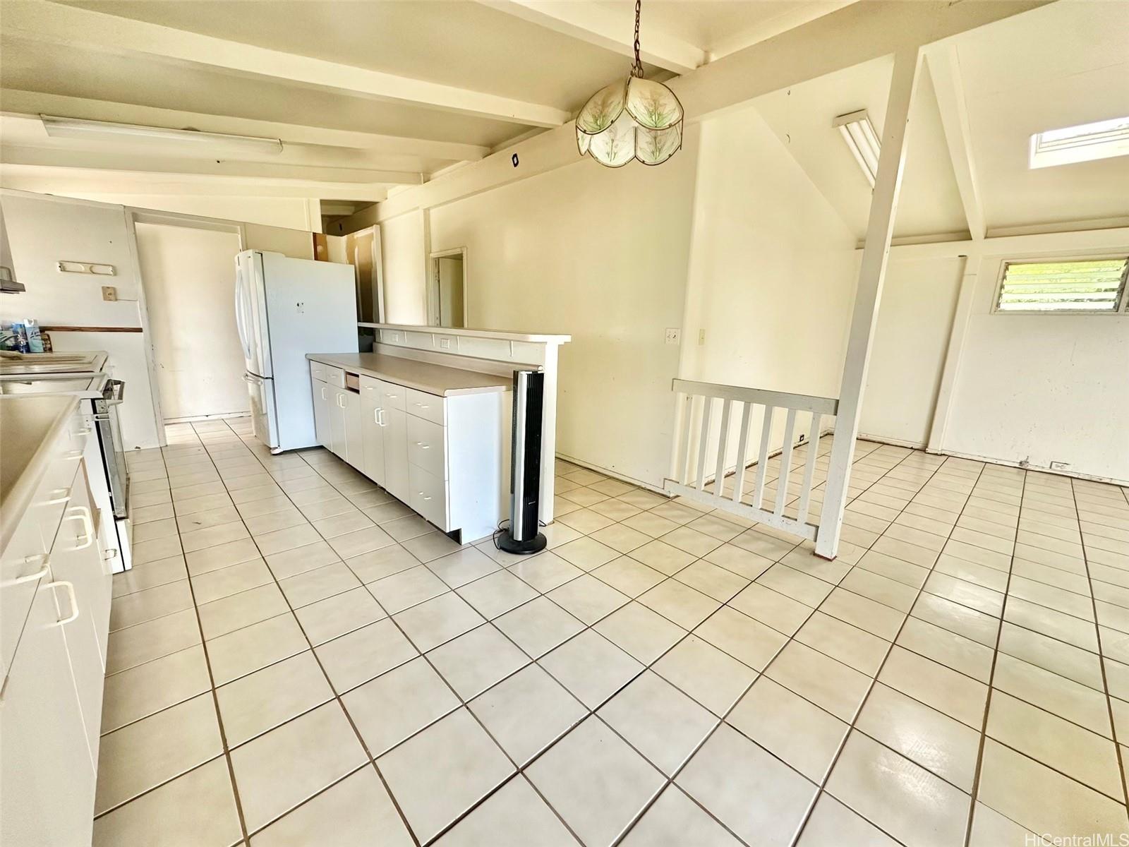 Apoepoe St, Pearl City, HI 96782