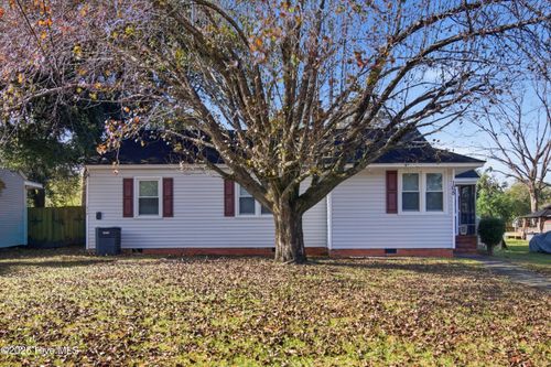 105 N 25th St, Wilmington, NC, 28405-2942 | Card Image