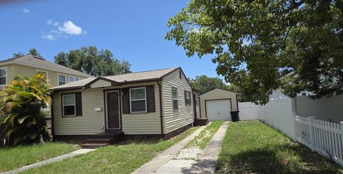 3131 Melton St N, ST PETERSBURG, FL, 33704-1956 | Card Image