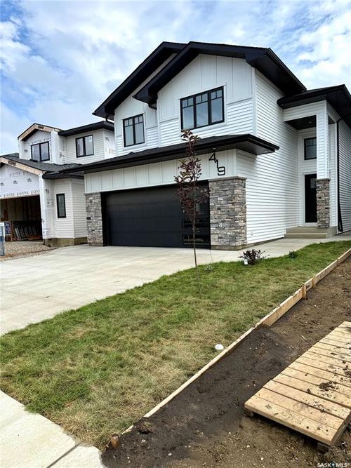 419 Doran Cres, Saskatoon, SK, S7V | Card Image