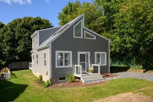 27 Abington Ave, Plymouth, MA, 02360-1093 | Card Image