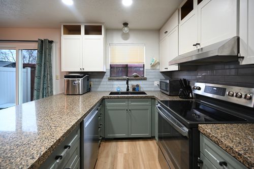 apt-2-285 600, Logan, UT, 84321-3870 | Card Image