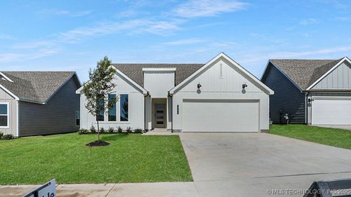 3506 N 37th Pl, Broken Arrow, OK, 74014-2488 | Card Image