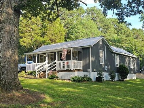 559 Donahoo Rd Se, Silver Creek, GA, 30173-2633 | Card Image