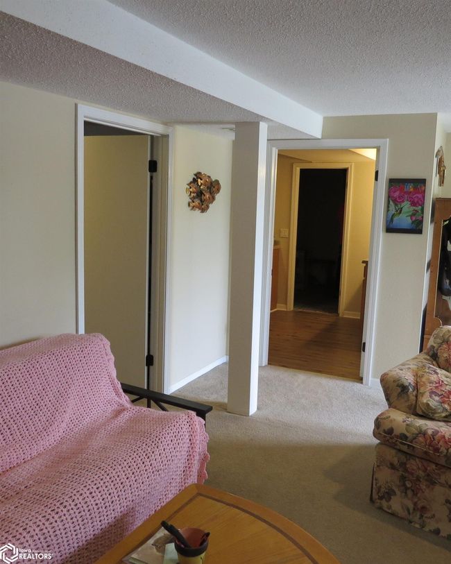 181 Center Point Dr, Home with 3 bedrooms, 2 bathrooms and 5 parking in Montezuma IA | Image 16