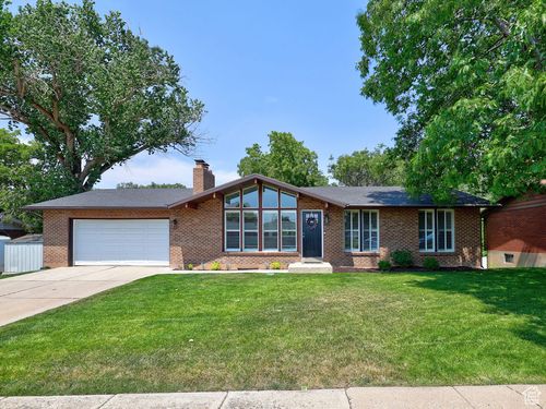 35 E 600 N, Kaysville, UT, 84037-1130 | Card Image
