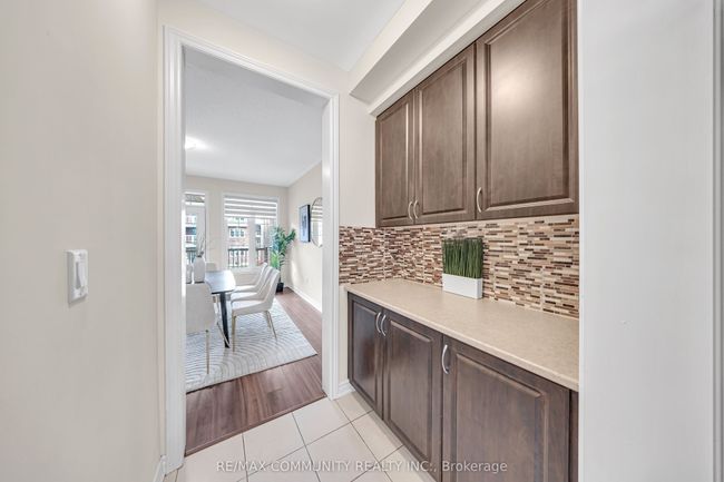 2205 Grainger Loop, House attached with 4 bedrooms, 3 bathrooms and 1 parking in Innisfil ON | Image 10
