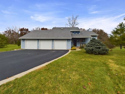 15840 Overlook Lane, House other with 3 bedrooms, 2 bathrooms and 3 parking in Huntley IL | Image 1