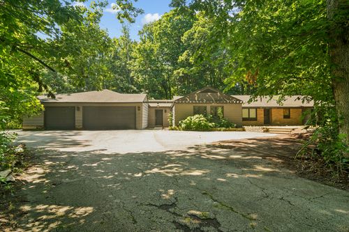 3195 Deerfield Rd, Riverwoods, IL, 60015-3768 | Card Image