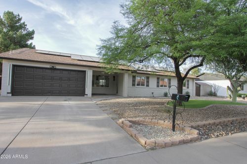 2142 W Kerry Ln, Phoenix, AZ, 85027-5116 | Card Image