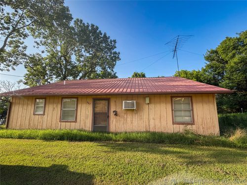 607 Ne Bluff St, Stigler, OK, 74462-2059 | Card Image