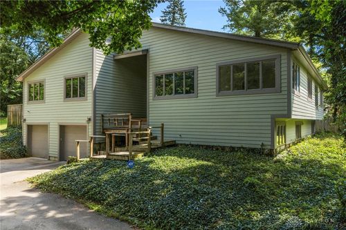 303 E Whipp Rd, Washingtn Twp, OH, 45459-2107 | Card Image