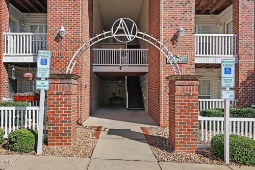 133-133 Sturbridge Dr, Clayton, NC, 27520-7354 | Card Image