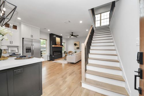 1217 Cabell St, Houston, TX, 77022-5221 | Card Image