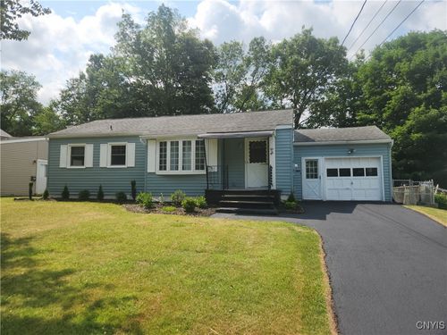 201 Jane Dr, Syracuse, NY, 13219-2813 | Card Image