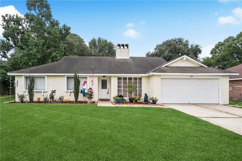 409 Rustling Pine Dr, Slidell, LA, 70458-1717 | Card Image