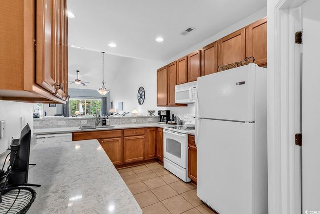 64 - 637 Botany Loop, Townhouse with 3 bedrooms, 2 bathrooms and null parking in Murrells Inlet SC | Image 5