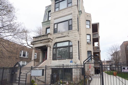 apt-3r-1009 N Sacramento Ave, CHICAGO, IL, 60622-6861 | Card Image