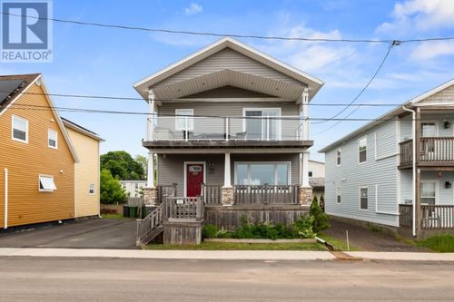 263 King St, Charlottetown, PE, C1A1C4 | Card Image