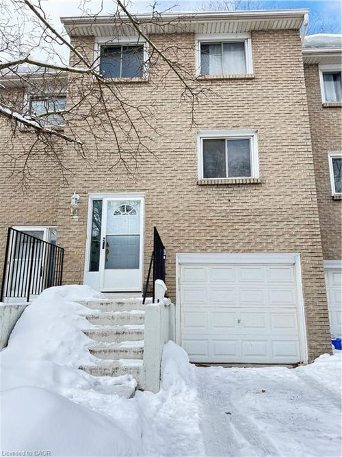 10-121 Morgan Ave, Kitchener, ON, N2A2M4 | Card Image