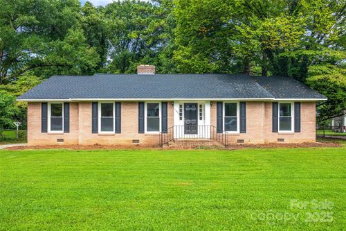 1167 India Hook Rd, Rock Hill, SC, 29732-2407 | Card Image