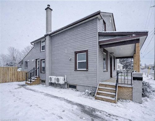 60 Huron St, Woodstock, ON, N4S6Z3 | Card Image