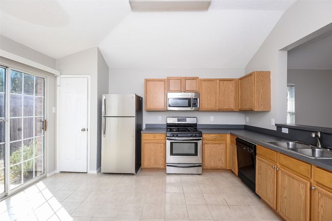 4853 Madyson Ridge Dr, House other with 3 bedrooms, 2 bathrooms and null parking in Fort Worth TX | Image 8