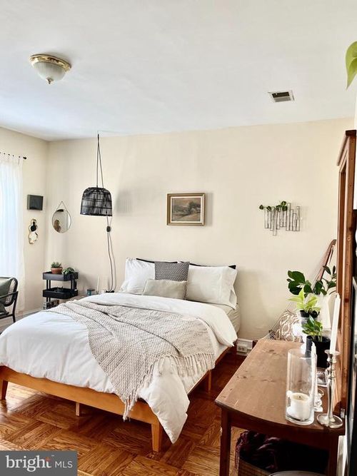 apt-3r-4253 Ridge Ave, PHILADELPHIA, PA, 19129-1761 | Card Image