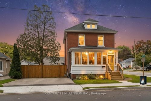 47 South St, Cambridge, ON, N1R2N7 | Card Image