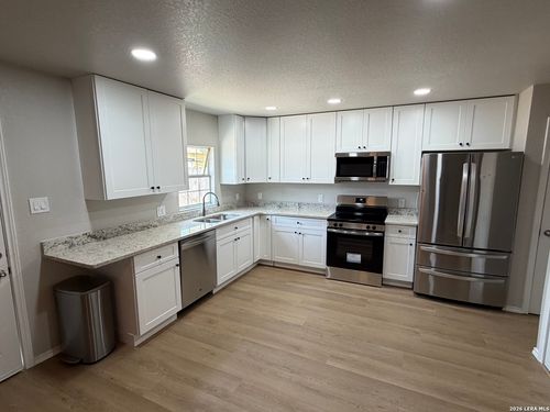 36-7009 Glen Mist, San Antonio, TX, 78239-3702 | Card Image
