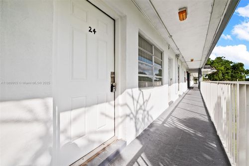 apt-24-20310 Ne 2nd Ave, Miami Gardens, FL, 33179-0020 | Card Image