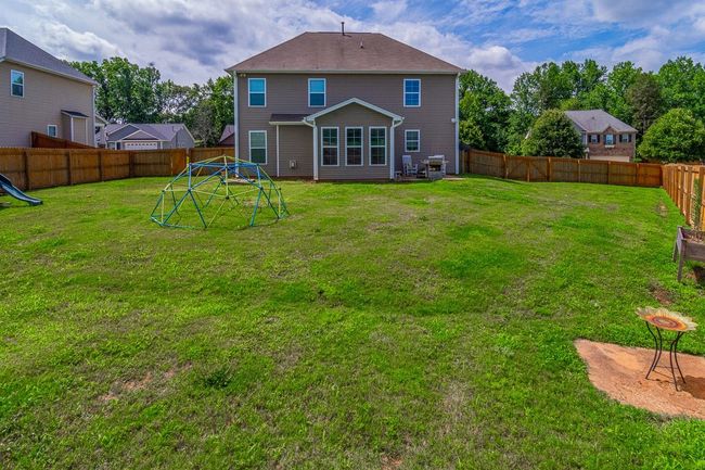 208 Castleton Cir, House other with 3 bedrooms, 3 bathrooms and null parking in Boiling Springs SC | Image 39